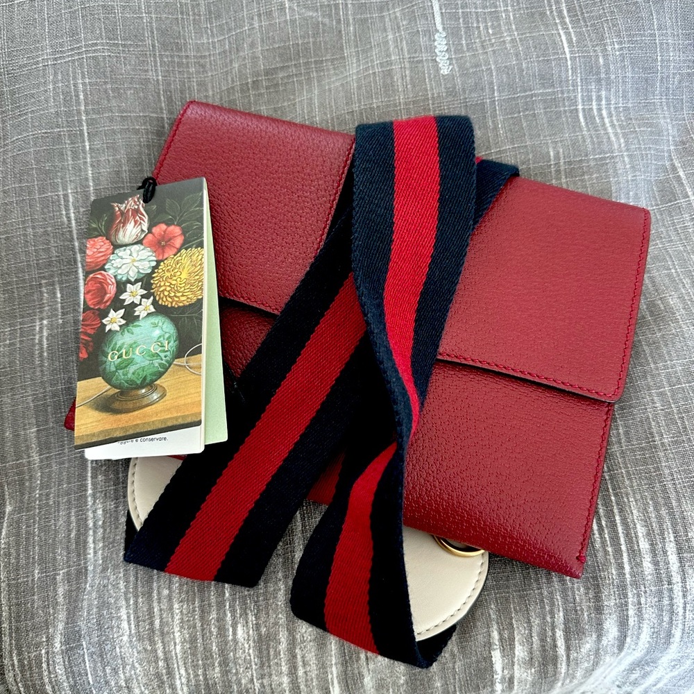 Gucci crossbody bag